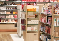 UHPS - Eleclerc IFS - aménagement magasin parfumerie